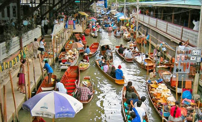 Куда поехать в Таиланде: плавающий банкогский рынок