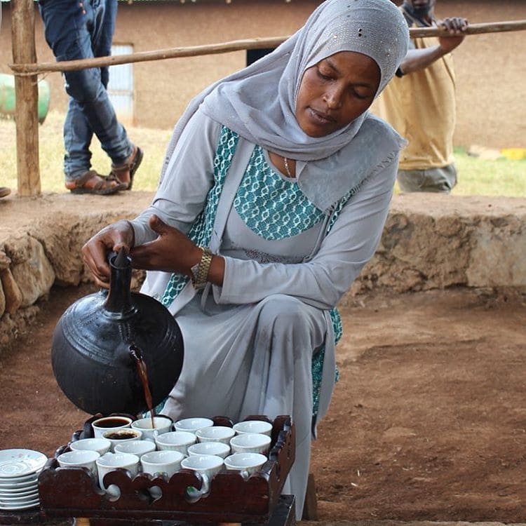 Происхождение и история кофе: кофейная церемония в Эфиопии