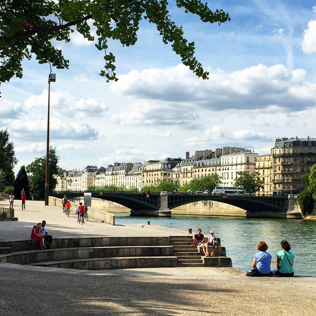 Улицы и кафе Парижа в Instagram 16