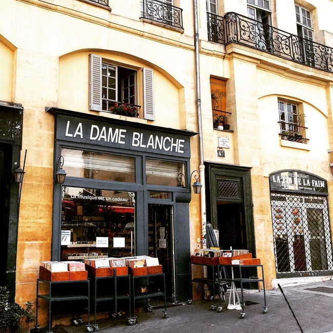 Улицы и кафе Парижа в Instagram 21