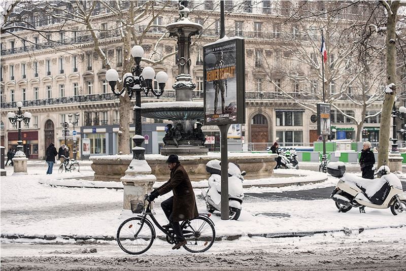 Улица Парижа зимой