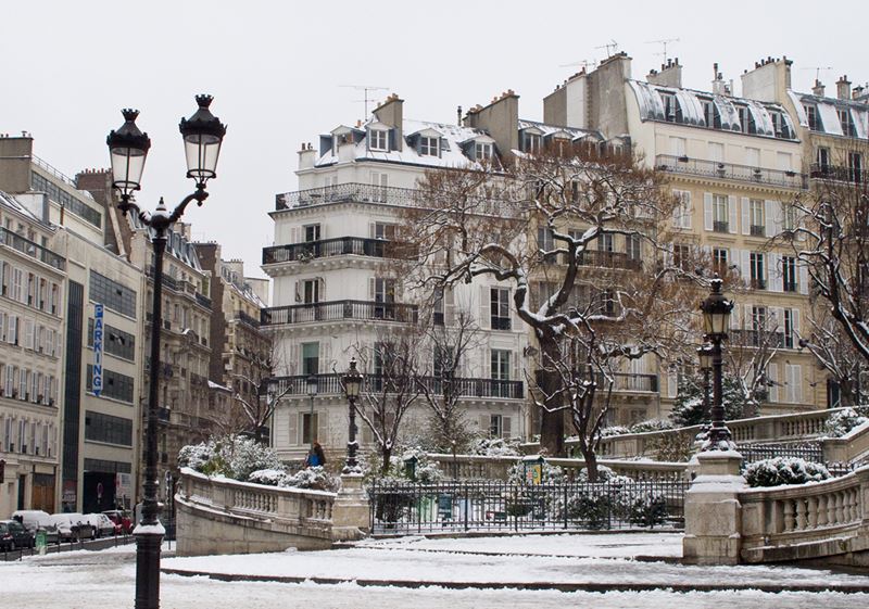 Улица Парижа зимой
