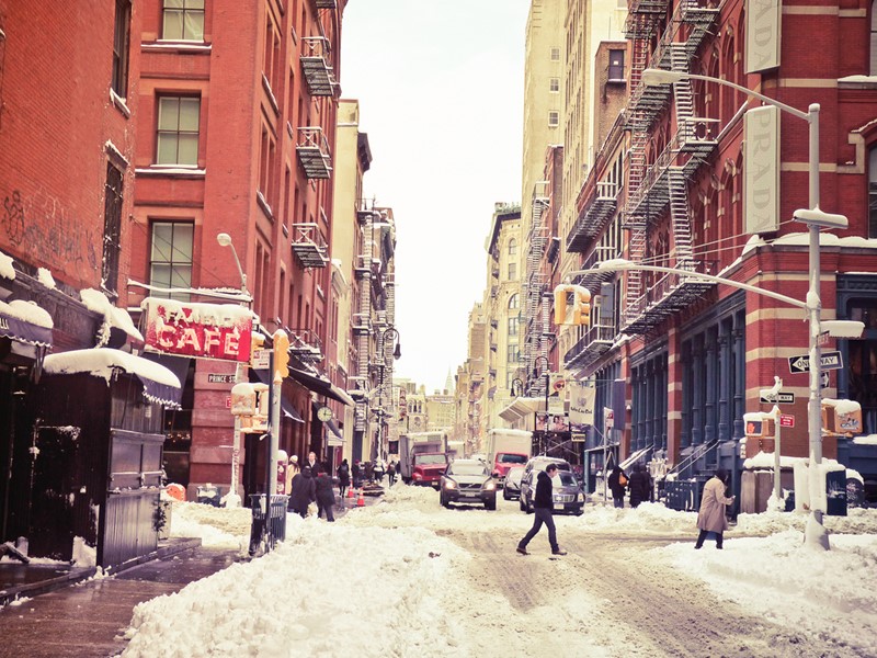 Нью-Йорк зимой снег в большом городе  (20)