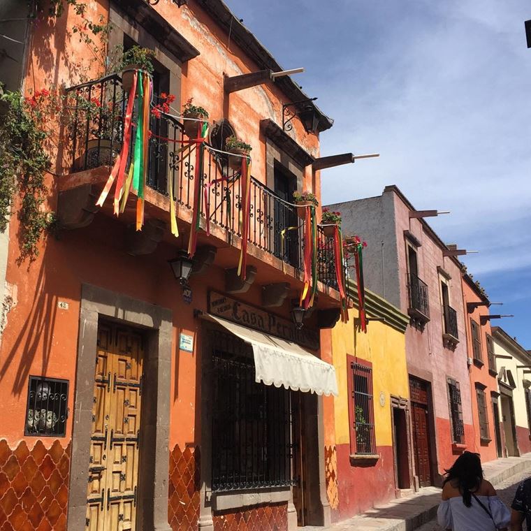 Крупные и красивые города Мексики: Сан-Мигель де Альенде