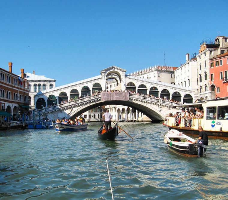 Достопримечательности Венеции: Мост Риальто
