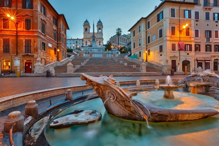 Главные красивые площади Рима: Площадь Испании