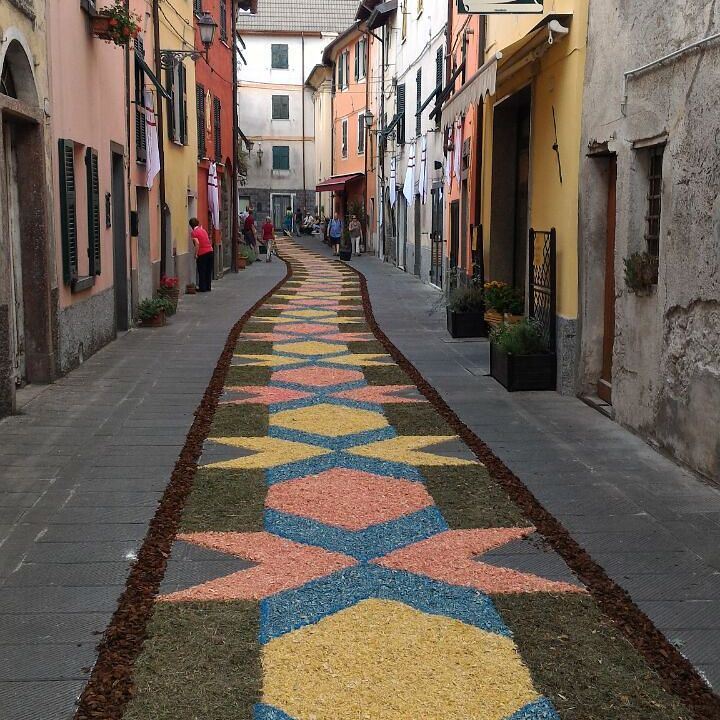 Красивые деревни и маленькие города Италии: Бруньято 