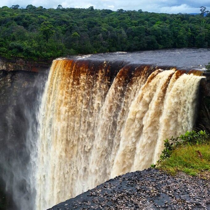 Самые красивые водопады мира: Кайетур (Гайана)