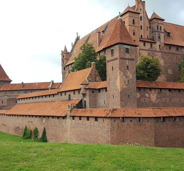Красивые замки и дворцы мира: Замок Тевтонского ордена