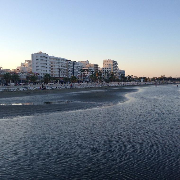 Лучшие пляжи Кипра: песчаный пляж Финикудес