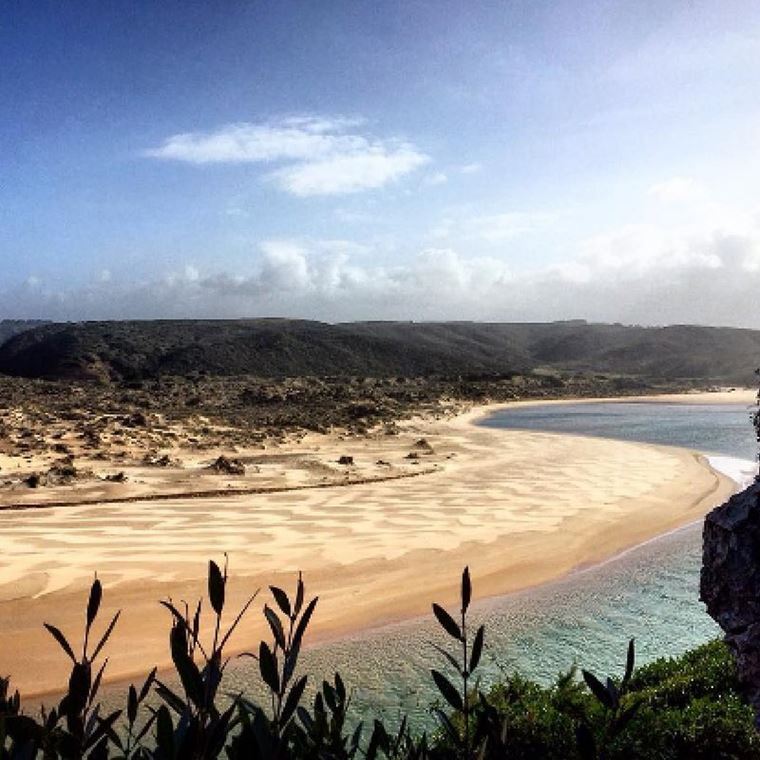 Лучшие пляжи Португалии: Прайя-да-Аморейра