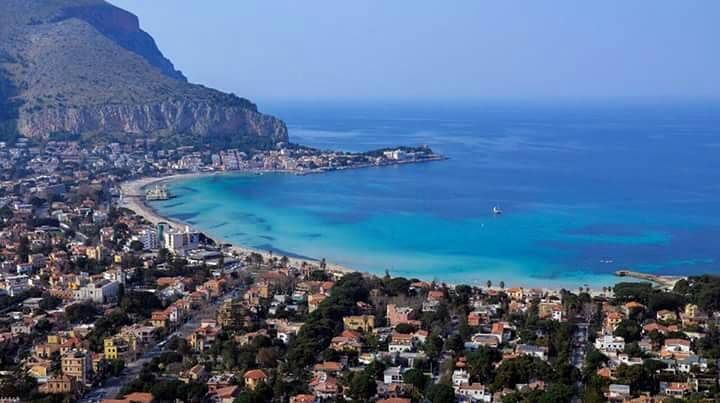 Лучшие пляжи Сицилии: Монделло