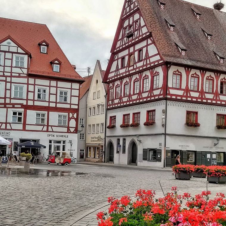 Красивые старинные города Германии: Нёрдлинген 