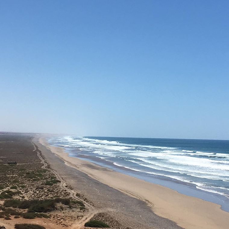Топ-12 лучших пляжей Марокко: для отдыха и серфинга - Белый пляж, Гуэльмин/Тан-Тан