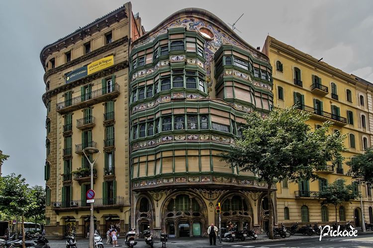 Архитектура Барселоны: Дом Кумалат