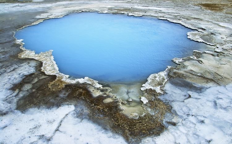 Топ-10 самых красивых природных бассейнов мира - Горячие источники долины Хвераветлир в Исландии