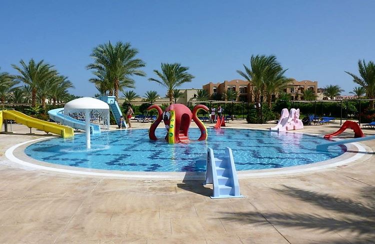 Аквапарки Египта:Aqua Coraya, Марса-эль-Алам - детский бассейн для маленьких с десенками