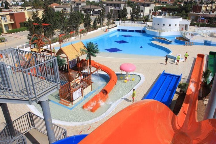 Курортные отели Кипра с аквапарком:  Electra Holiday Village 4 звезды - маленький детский бассейн