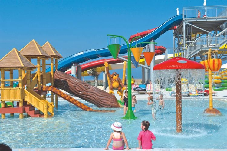 Курортные отели Кипра с аквапарком: Louis Phaethon Beach Club (Пафос) - детский бассейн с аттракционами