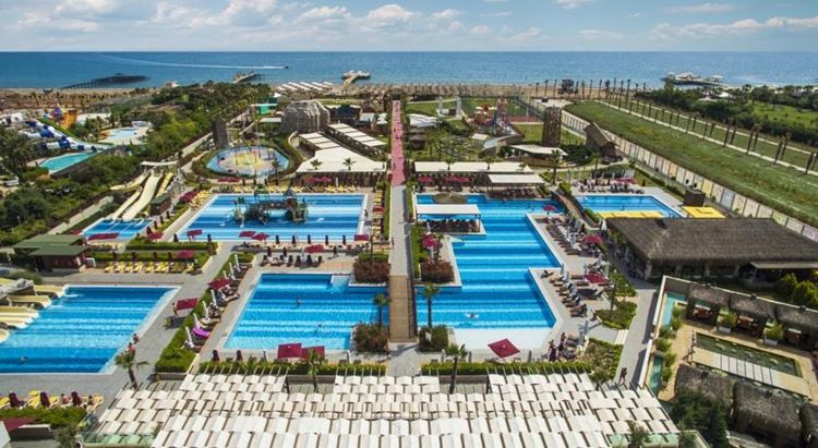 Отель Турции с водными горками Aska Lara Resort & Spa (Лара/Анталья)