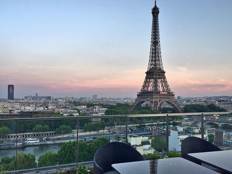 Отели Парижа с видом на Эйфелеву башню: Shangri-La Hotel