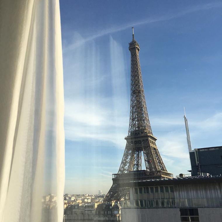 Отели Парижа с видом на Эйфелеву башню: Mercure Paris Centre Tour Eiffel