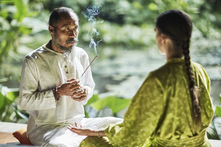 Программа медитаций «Священный сон» в Four Seasons на Бали: мала медитация с чётками