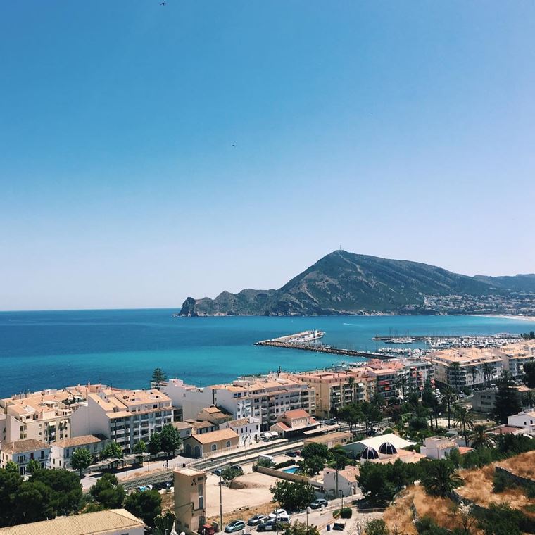 Курортные города Испании на побережье Средиземного моря: Альтеа 
