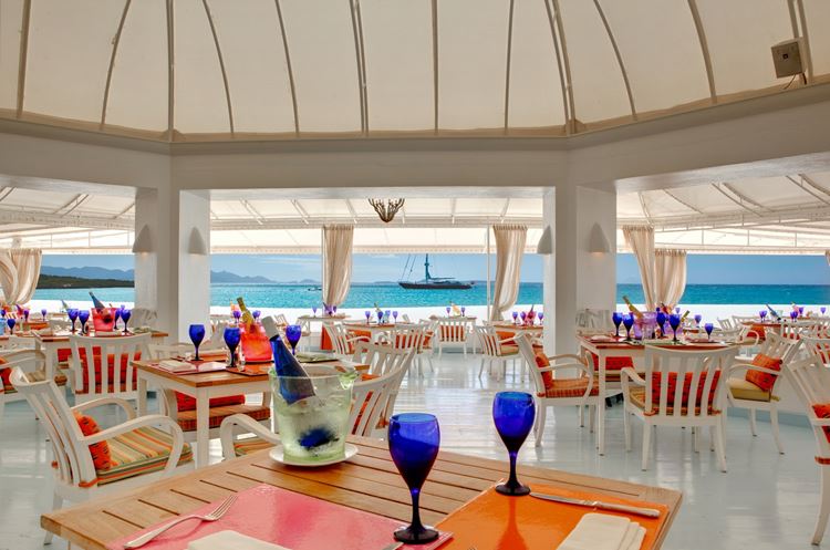 Курортный отель Belmond Cap Juluca на Карибах: ресторан