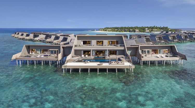 The St. Regis Maldives Vommuli – один из лучших курортов на Мальдивах в 2019 году 