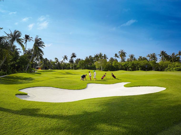 Velaa Private Island Maldives - академия гольфа, поле