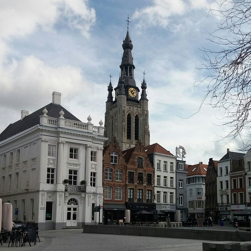 Красивые города Бельгии: архитектура Кортрейка