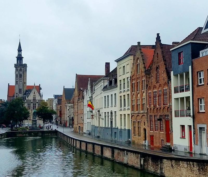 Красивые города Бельгии: старинная набережная Брюгге 