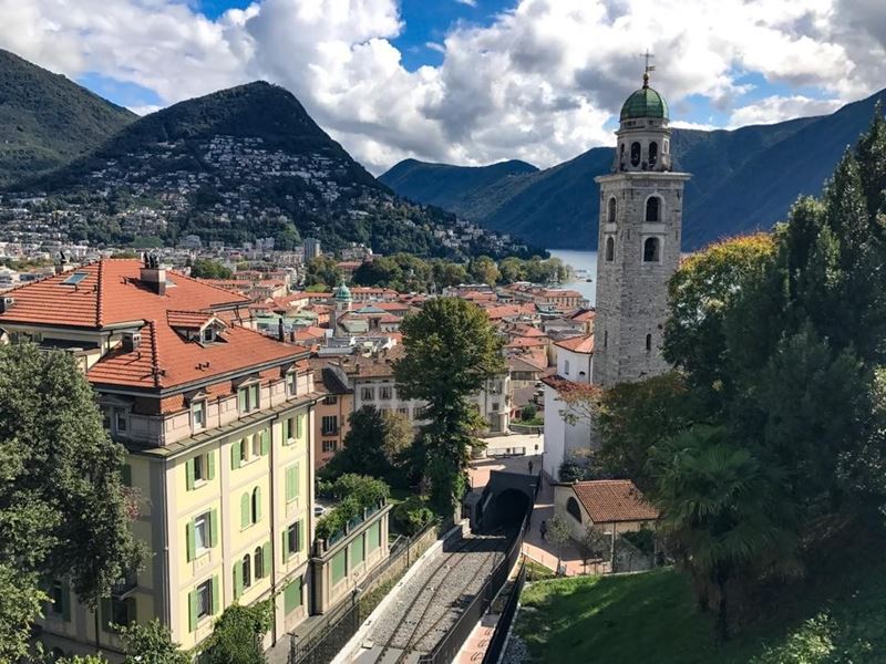 Красивые города Швейцарии: Лугано - вид на горы и озеро
