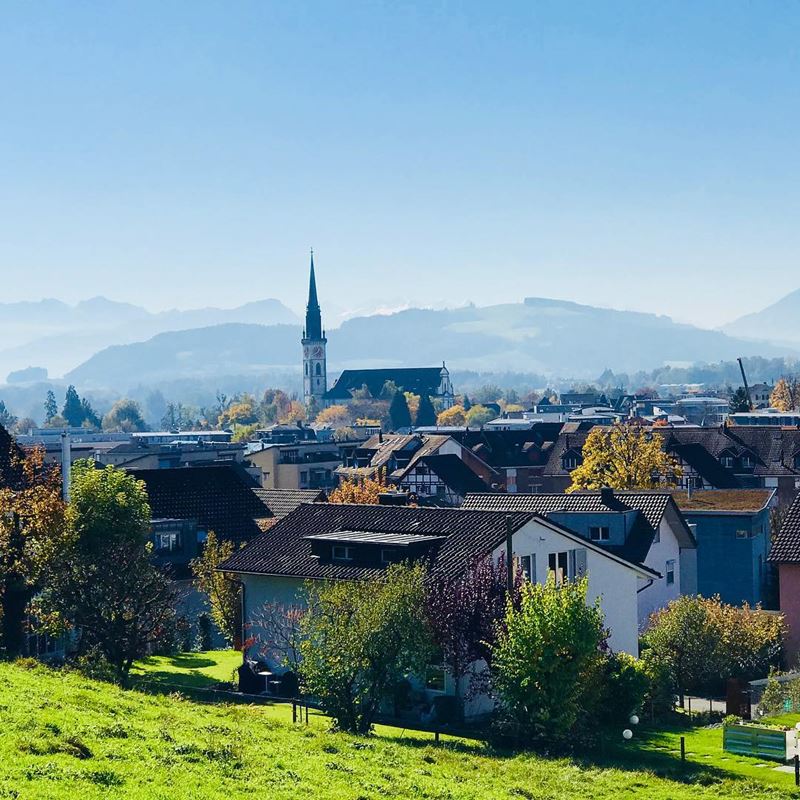 Красивые города Швейцарии: альпийский пейзаж Цуга