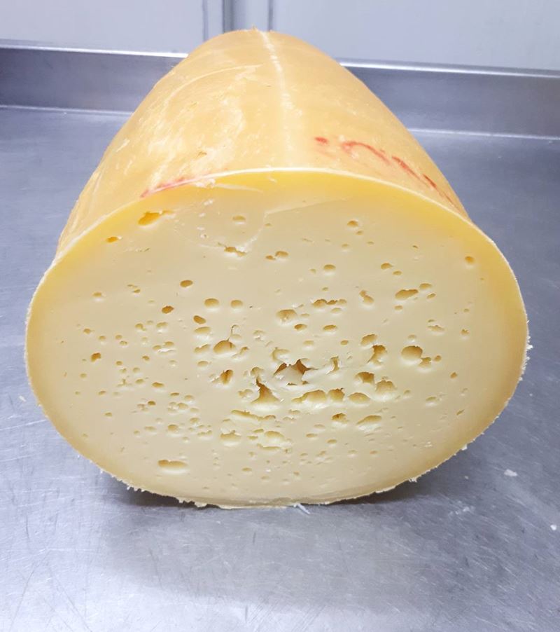 Сорта итальянского сыра: Проволоне (Provolone)