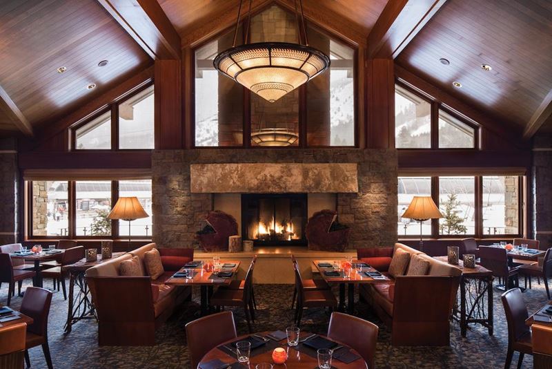 Отель Four Seasons Resort and Residences Jackson Hole