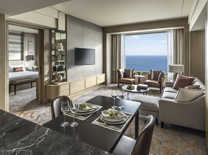 Shangri-La Hotel, Colombo - дизайн интерьера апартаментов с видом на океан