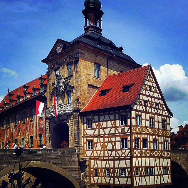 Крупные и красивые города Германии - Старая ратуша Бамберга