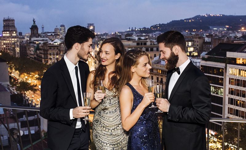 Majestic Hotel & Spa Barcelona - романтический вечер с видом на Барселону