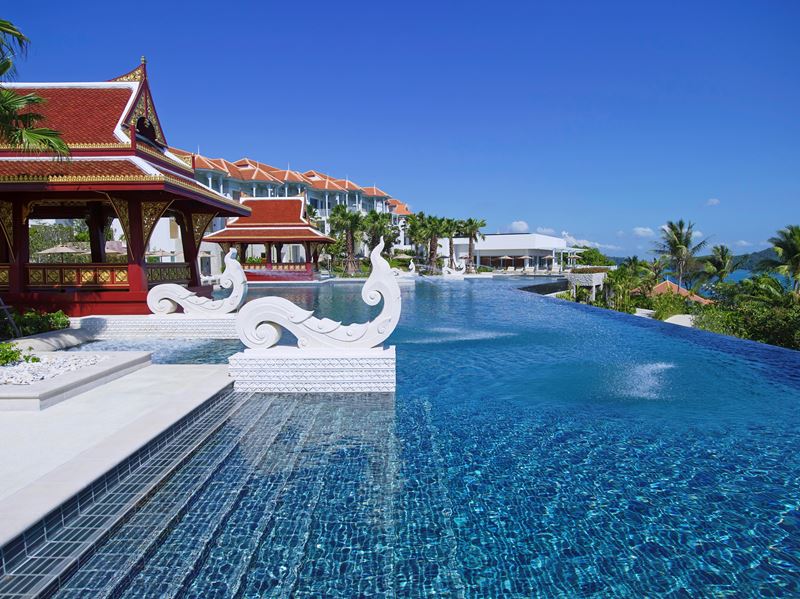 Amatara Wellness Resort - пятизвёздочный отель на Пхукете с красивым бассейном инфинити