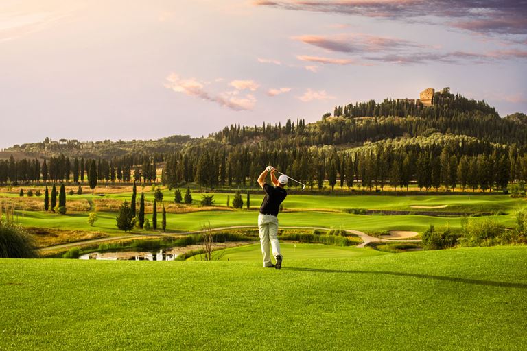 Castelfalfi Golf Club - идеальное место в Италии для игры в гольф