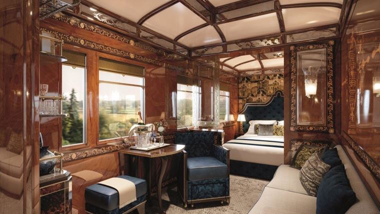Купе Grand Suites на борту поезда Venice Simplon-Orient-Express