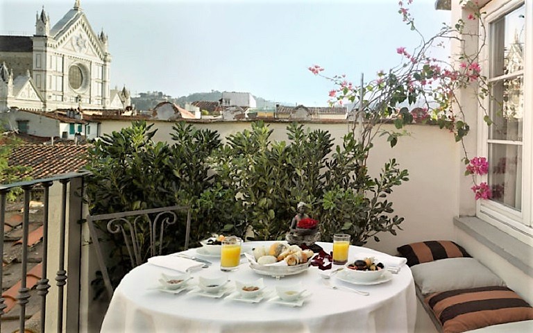Relais Santa Croce - отель во Флоренции с видом на одну из главных достопримечательностей города