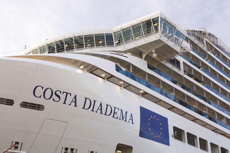 Круизный лайнер Costa Diadema