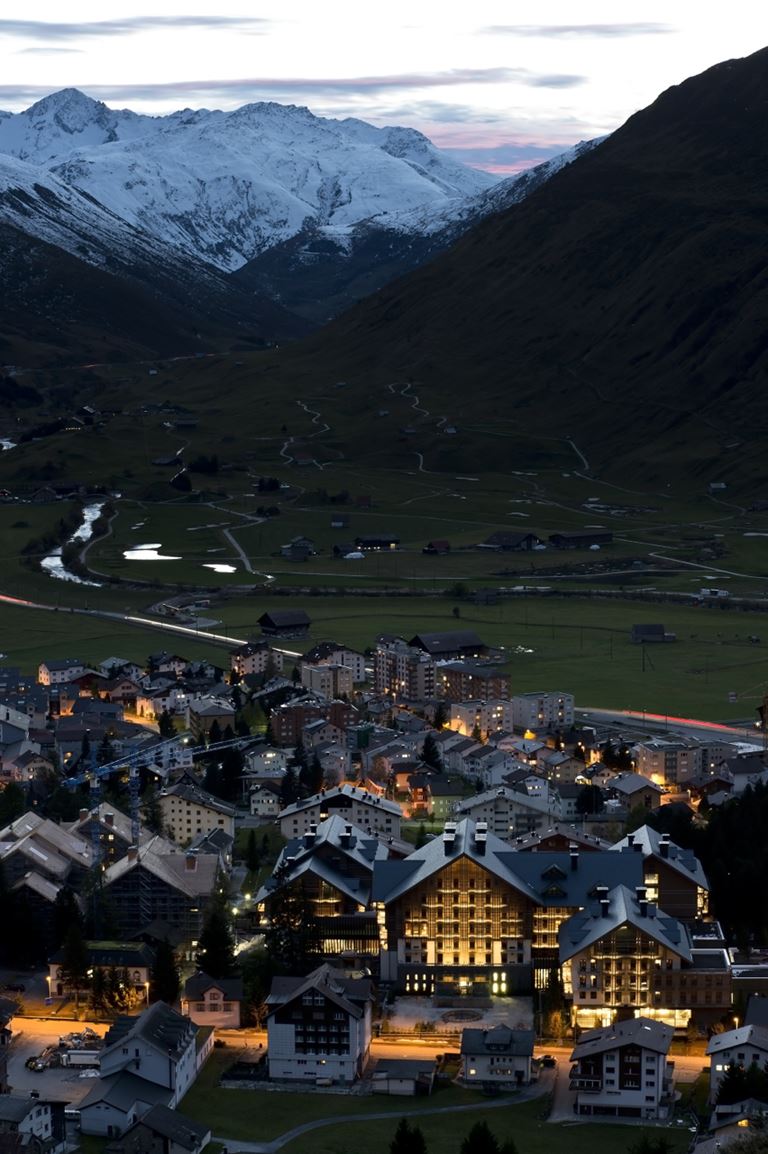 Летние предложения отеля The Chedi Andermatt - Велосипедная прогулка в Альпах