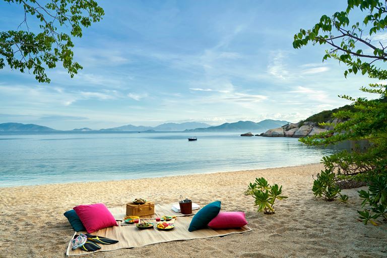 курорт Six Senses Ninh Van Bay - вид на океан