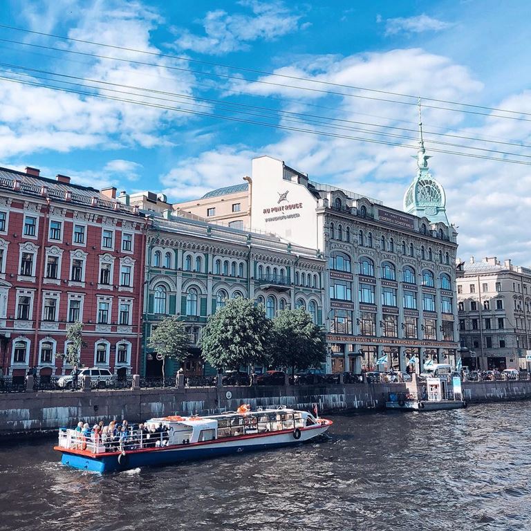 6 атмосферных городов Европы, стоящих на воде - Санкт-Петербург (Россия)