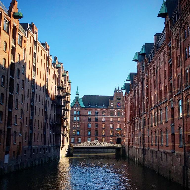 6 атмосферных городов Европы, стоящих на воде - Гамбург (Германия)