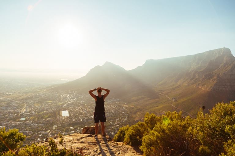7 идей для роскошного отдыха в One&Only Cape Town - Восхождение на скалу «Львиная голова»